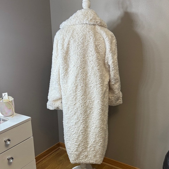 Elie Tahari Cream Teddy Jacket - Picture 4 of 6